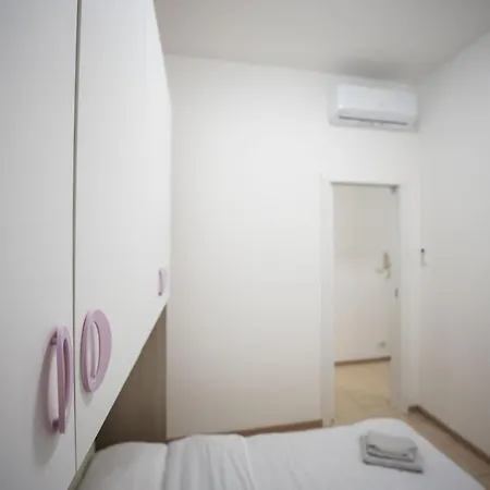 Intero A Apartment